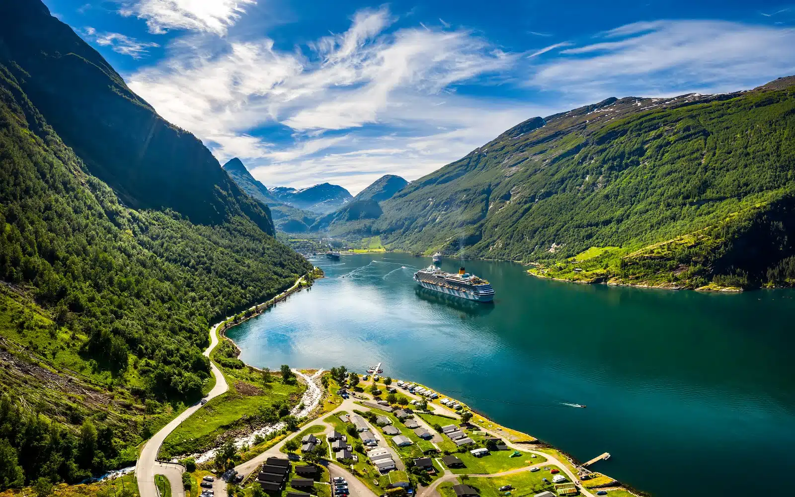 Les fjords norvégiens en train : une évasion scandinave