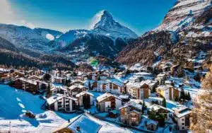 Ville de Zermatt en hiver